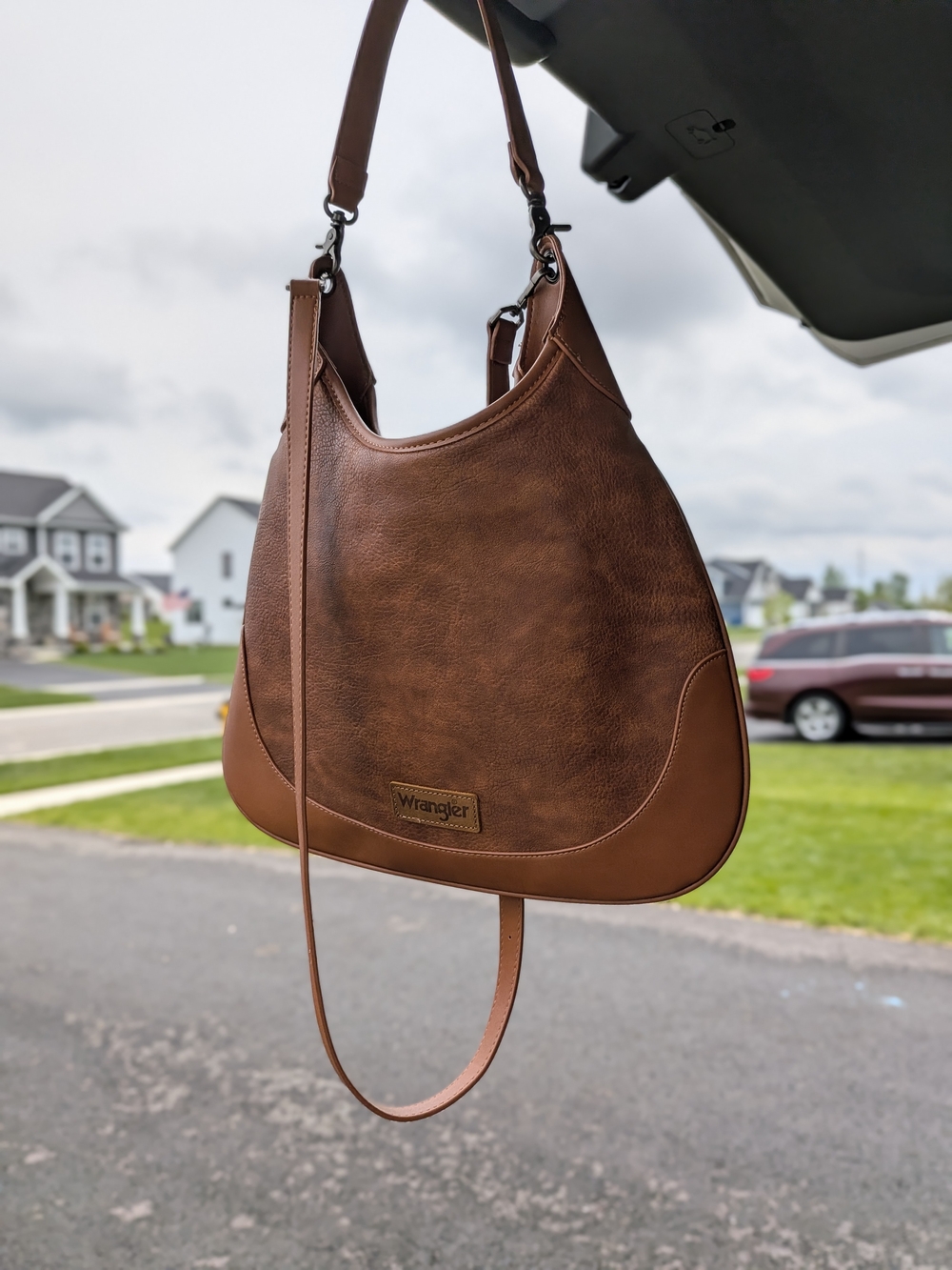 Wrangler Brown Leather-Effect Shoulder Bag - Picture 2 of 2